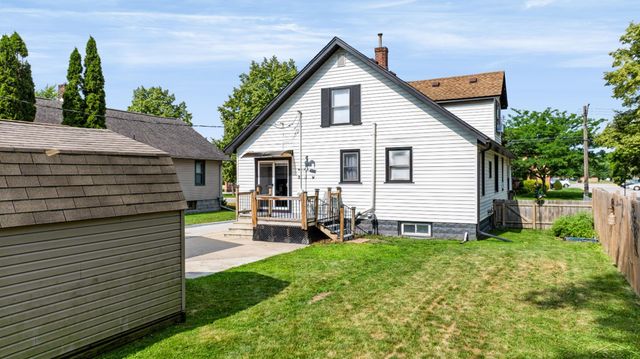 615 Pine Street, Essexville, MI 48732