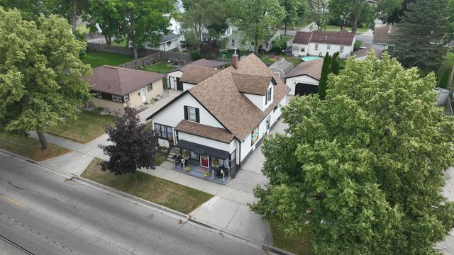 615 Pine Street, Essexville, MI 48732