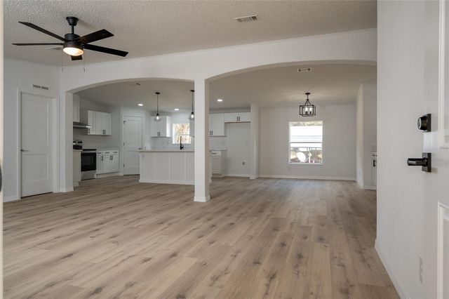 14327 NE 136TH PLACE, Waldo, FL 32694