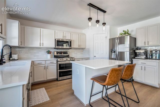 7594 Stetson Highlands Drive, Colorado Springs, CO 80923