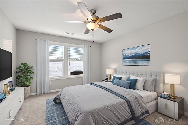 1687 S Golden Clove Bend, Sugarcreek Twp, OH 45459