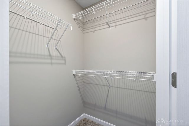 1687 S Golden Clove Bend, Sugarcreek Twp, OH 45459