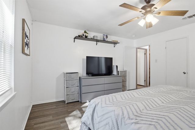 1018 Princeton Place, Cleburne, TX 76033