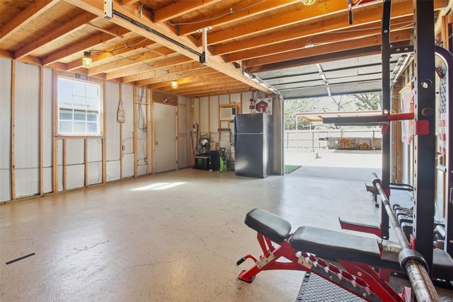 1018 Princeton Place, Cleburne, TX 76033