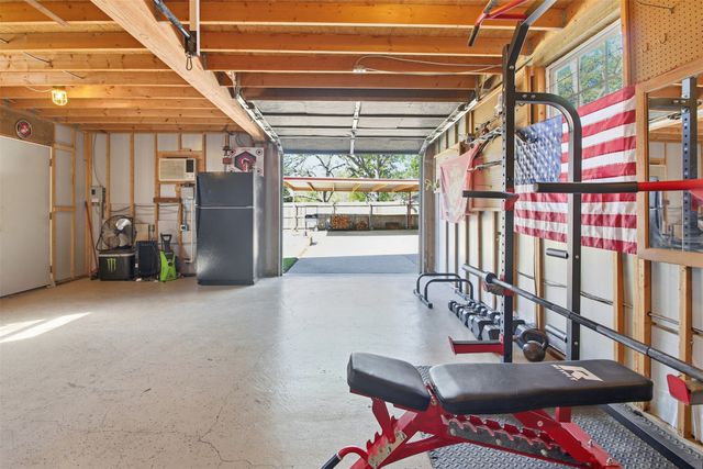 1018 Princeton Place, Cleburne, TX 76033