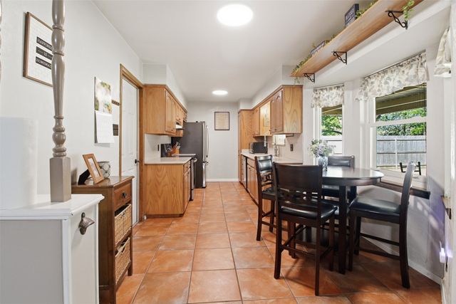 1018 Princeton Place, Cleburne, TX 76033