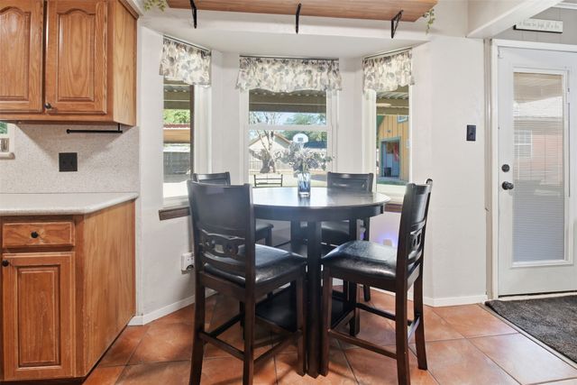 1018 Princeton Place, Cleburne, TX 76033