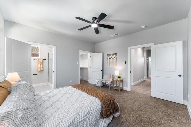 612 N Robinson Street, Cleburne, TX 76031