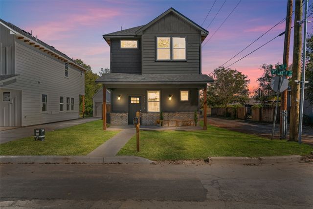 612 N Robinson Street, Cleburne, TX 76031