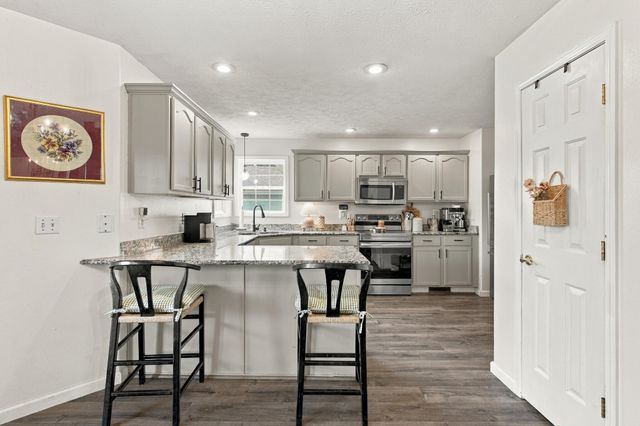 350 E Halsey Street, Republic, MO 65738