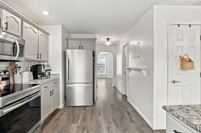 350 E Halsey Street, Republic, MO 65738