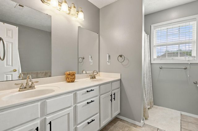 350 E Halsey Street, Republic, MO 65738