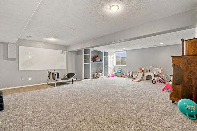 350 E Halsey Street, Republic, MO 65738