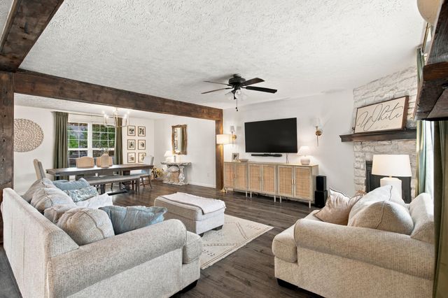 350 E Halsey Street, Republic, MO 65738
