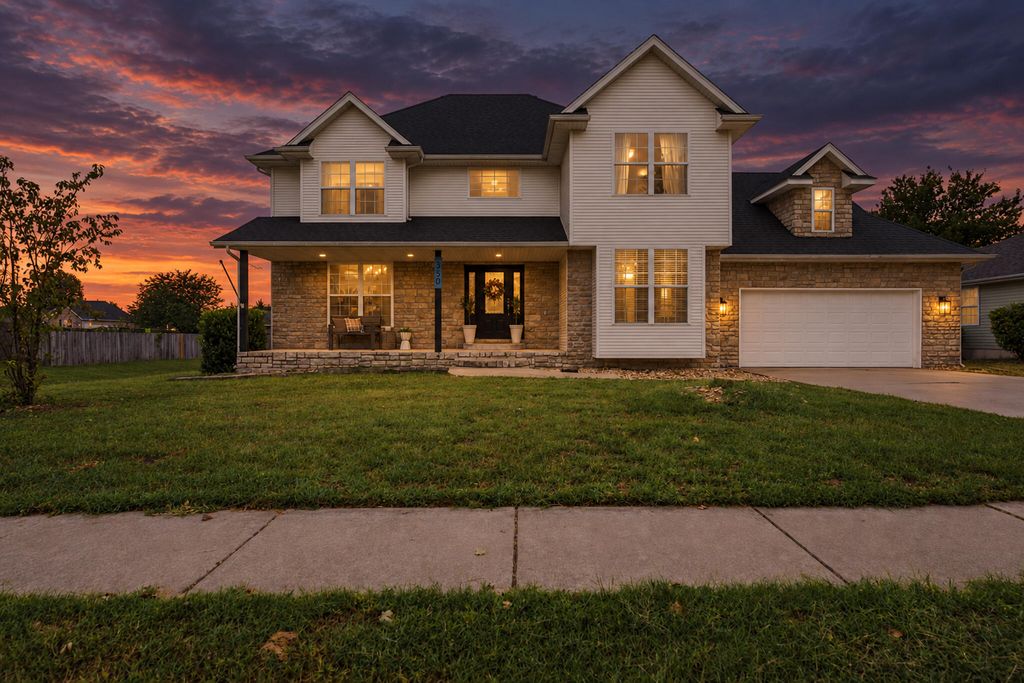 350 E Halsey Street, Republic, MO 65738