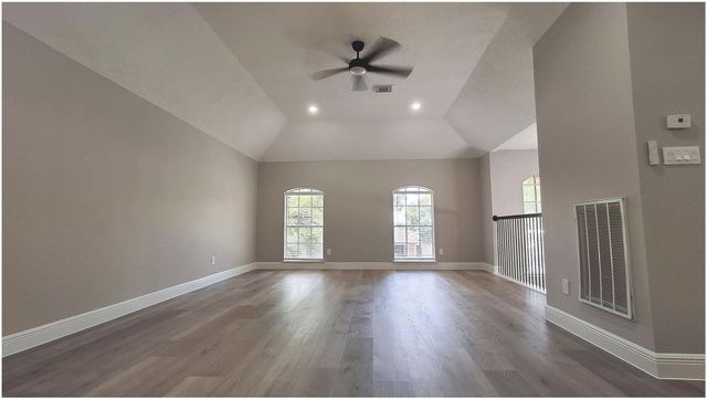 1415 Pine Forest Drive, Pearland, TX 77581