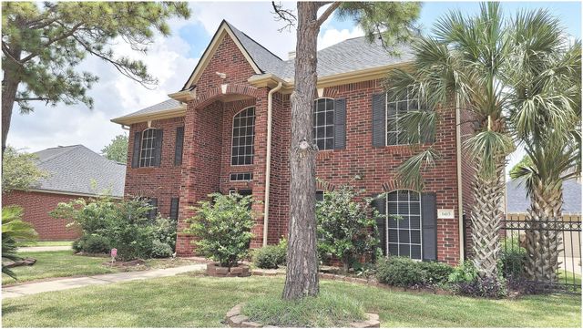 1415 Pine Forest Drive, Pearland, TX 77581