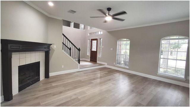 1415 Pine Forest Drive, Pearland, TX 77581