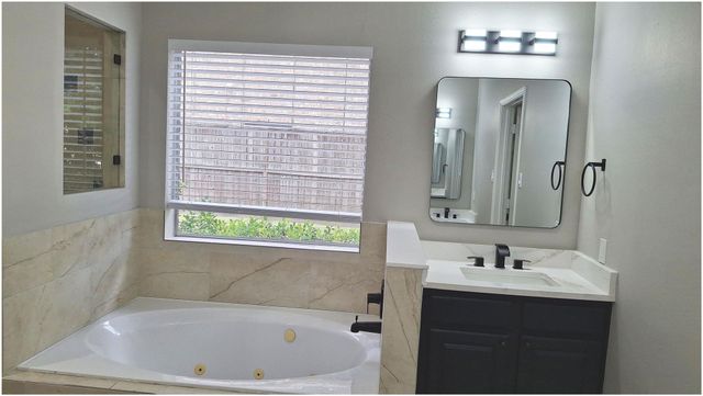 1415 Pine Forest Drive, Pearland, TX 77581