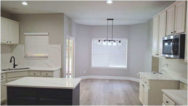 1415 Pine Forest Drive, Pearland, TX 77581