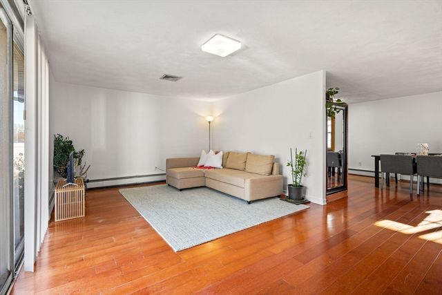 143 Winona Street, Peabody, MA 01960