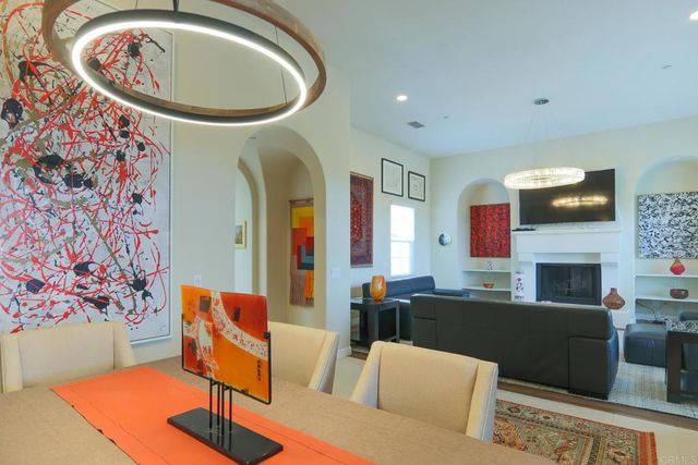 8134 Santaluz Village Green N., San Diego, CA 92127