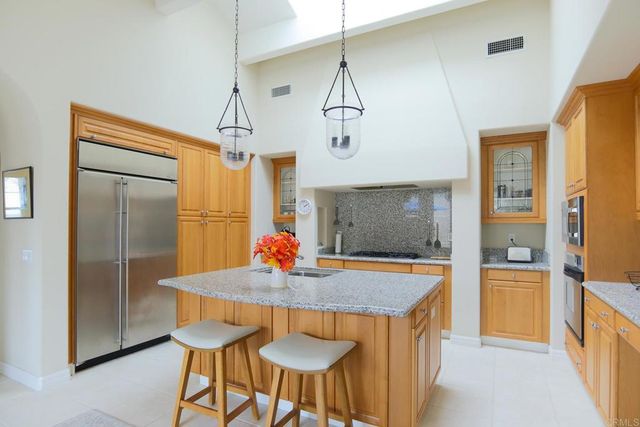8134 Santaluz Village Green N., San Diego, CA 92127