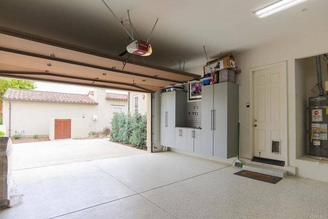 8134 Santaluz Village Green N., San Diego, CA 92127