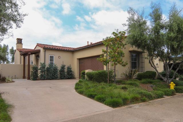 8134 Santaluz Village Green N., San Diego, CA 92127