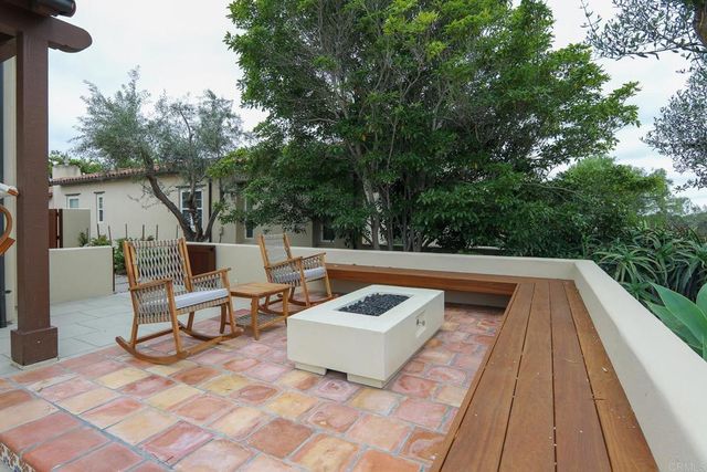 8134 Santaluz Village Green N., San Diego, CA 92127