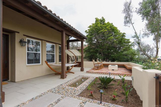 8134 Santaluz Village Green N., San Diego, CA 92127