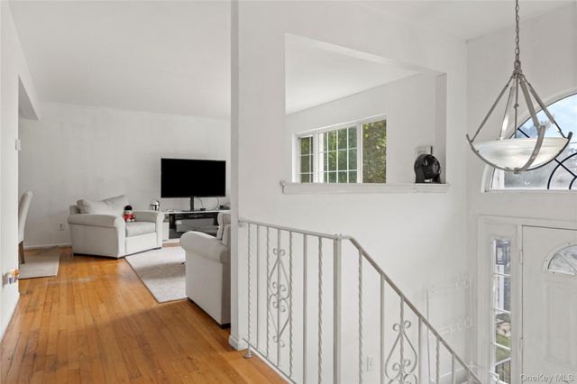 1056 Arthur Street, Uniondale, NY 11553
