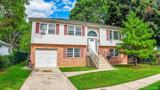 1056 Arthur Street, Uniondale, NY 11553