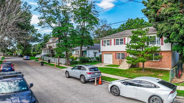 1056 Arthur Street, Uniondale, NY 11553