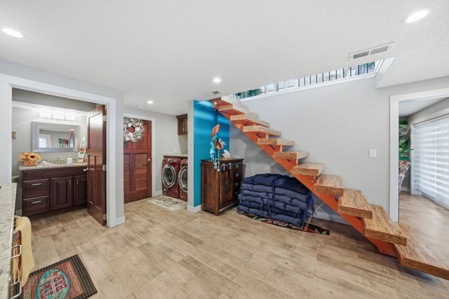 8314 Lakeshore Drive, Dexter, IA 50070