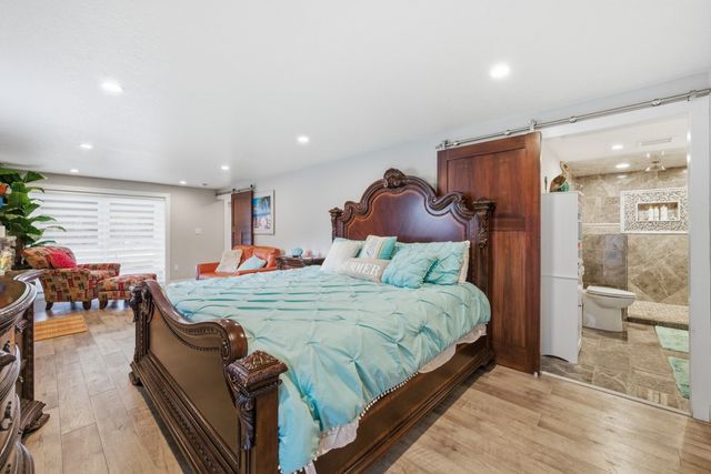 8314 Lakeshore Drive, Dexter, IA 50070