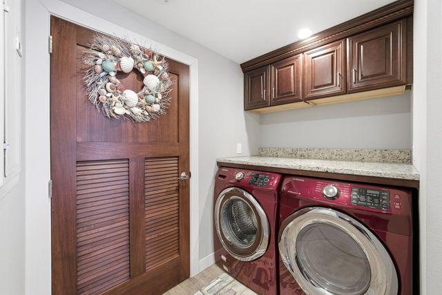 8314 Lakeshore Drive, Dexter, IA 50070