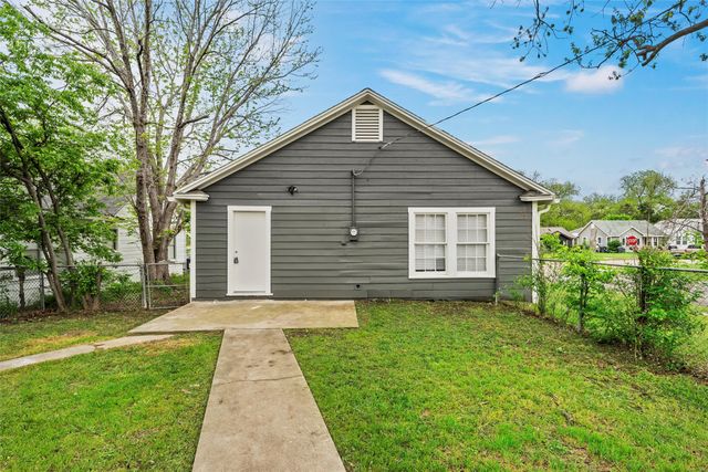 2225 Maple Avenue, Waco, TX 76707