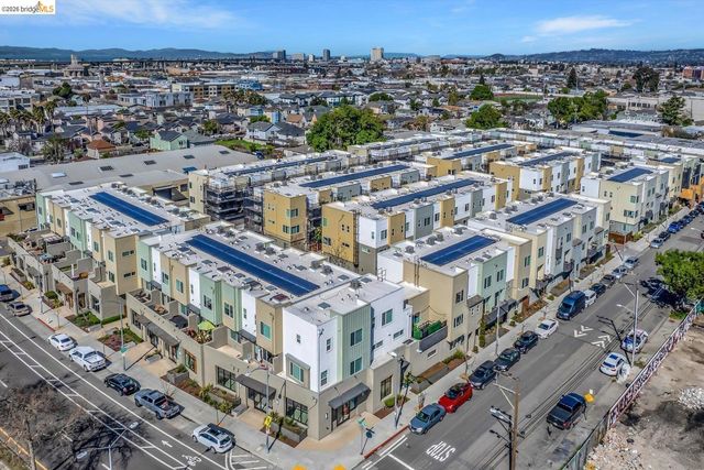 2229 Myrtle ST, Oakland, CA 94607