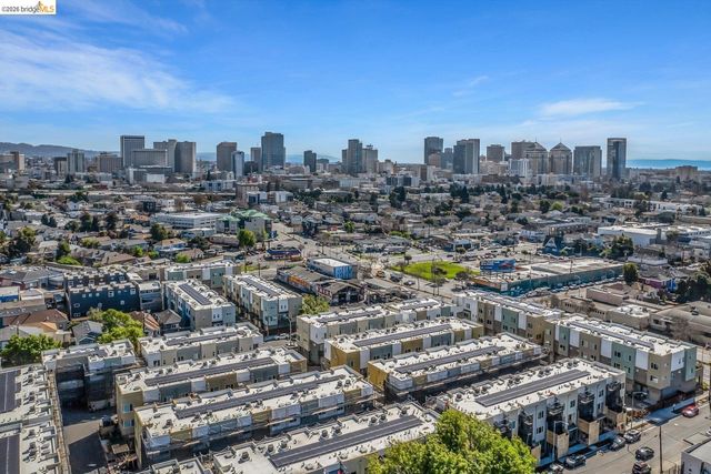 2229 Myrtle ST, Oakland, CA 94607