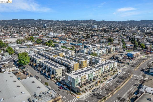 2229 Myrtle ST, Oakland, CA 94607