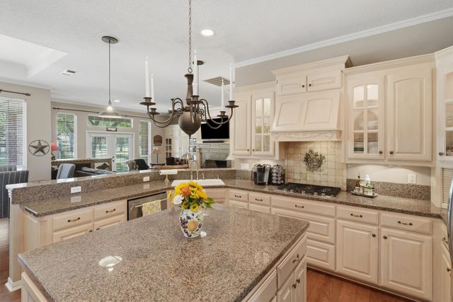7405 Fox Fire Court, Granbury, TX 76049