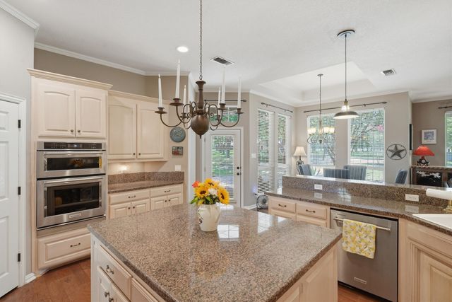 7405 Fox Fire Court, Granbury, TX 76049