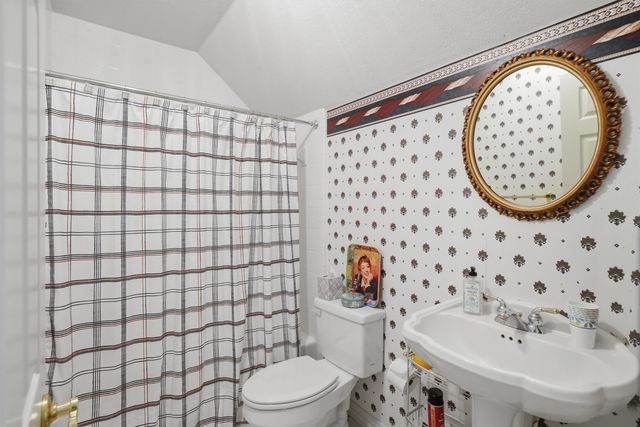7405 Fox Fire Court, Granbury, TX 76049