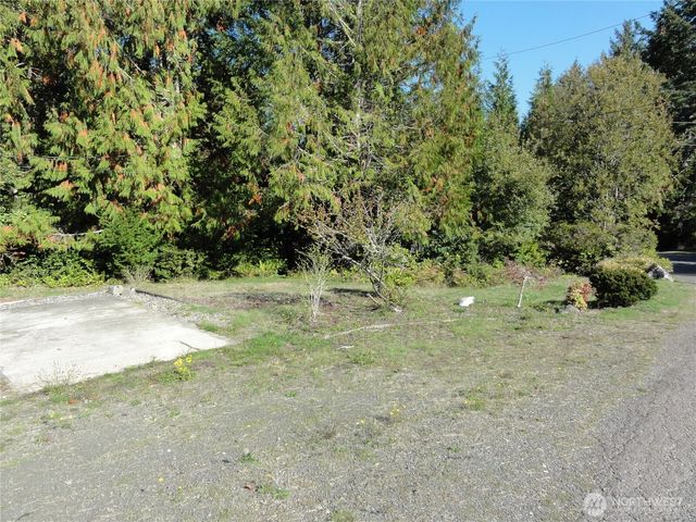 110 E Canyon View Road, Belfair, WA 98528