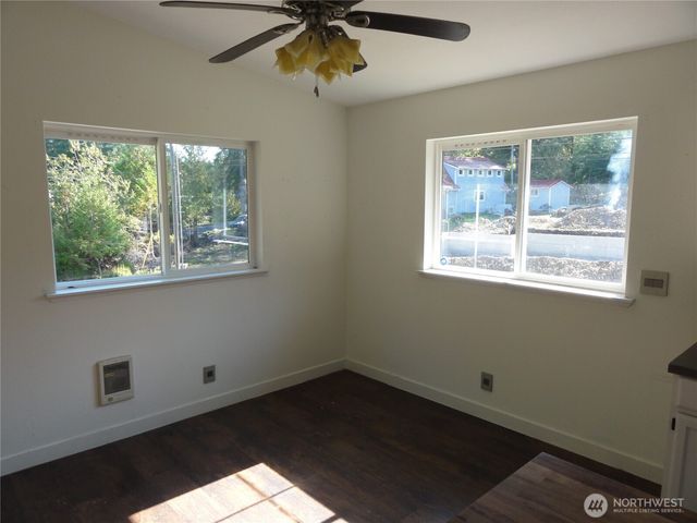 110 E Canyon View Road, Belfair, WA 98528