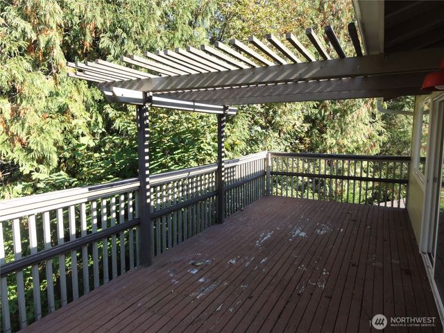 110 E Canyon View Road, Belfair, WA 98528