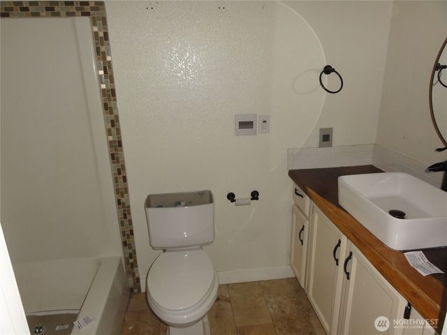 110 E Canyon View Road, Belfair, WA 98528