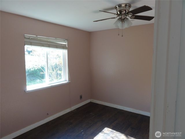 110 E Canyon View Road, Belfair, WA 98528