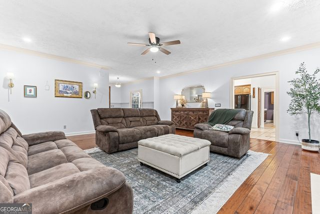 1133 Creekside Drive, Eastman, GA 31023